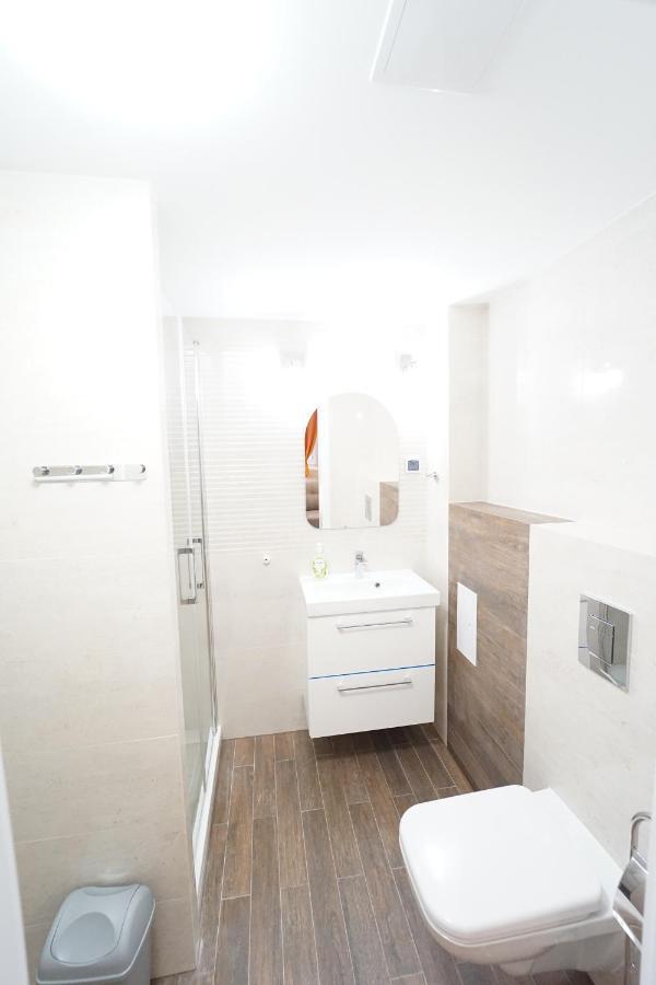 Apartamenty Everysky - Jeleniogorska 1A Sklářská Poruba Exteriér fotografie